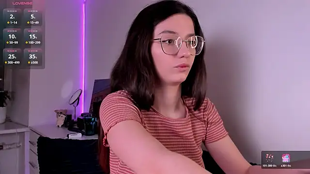 miabellee  online show from March 20, 2026, 12:37 am