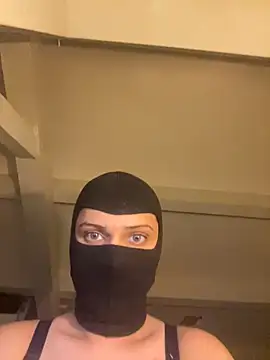 HelinHot online show from February 22, 2026, 9:02 pm