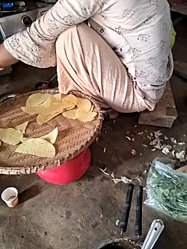 Snapshot of Sexy_kiran002 chatting on March 1, 2026, 3:52 am Sexy kiran002 online show from March 1, 2026, 3:52 am