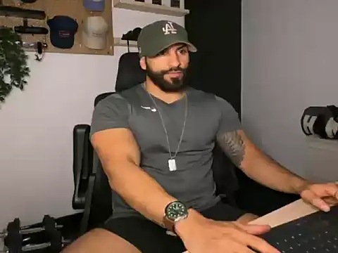 SamDornan51 online show from February 5, 2026, 1:32 am