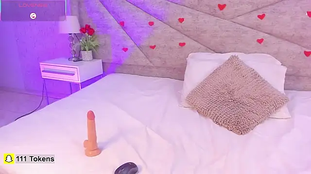 Snapshot of Sara_Rossi__ chatting on February 17, 2026, 12:45 pm Sara Rossi online show from February 17, 2026, 12:45 pm