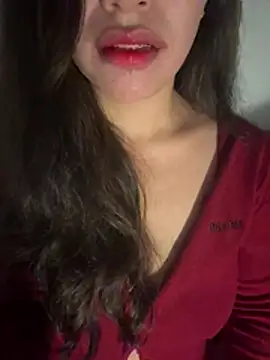 Snapshot of QuynhAnh_2k1 chatting on February 14, 2026, 4:59 pm QuynhAnh 2k1 online show from February 14, 2026, 4:59 pm