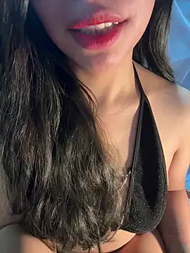 Snapshot of QuynhAnh_2k1 chatting on February 23, 2026, 9:28 am QuynhAnh 2k1 online show from February 23, 2026, 9:28 am