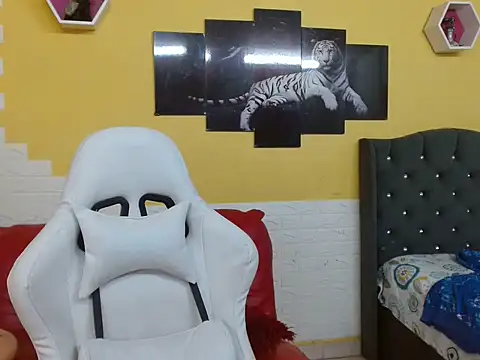 chacorta  online show from April 4, 2026, 2:03 pm