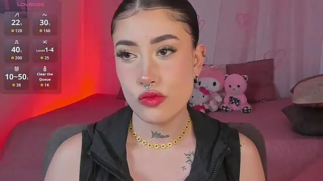 Snapshot of Tamara_uwu chatting on February 7, 2026, 9:40 pm Tamara uwu online show from February 7, 2026, 9:40 pm