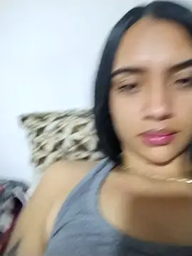 Snapshot of cynliu chatting on April 20, 2026, 4:48 am cynliu online show from April 20, 2026, 4:48 am
