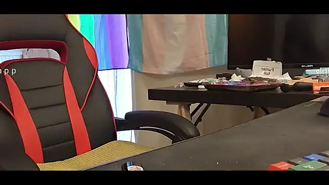 Snapshot of LovelyMeli chatting on February 18, 2026, 2:35 pm LovelyMeli online show from February 18, 2026, 2:35 pm