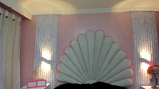 Kateemos online show from March 19, 2026, 2:21 pm