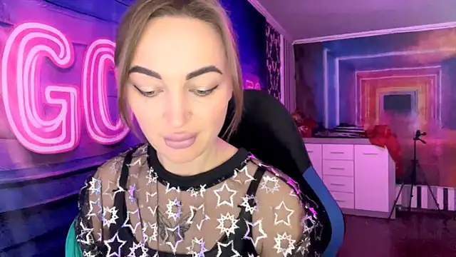 Vellora  online show from April 12, 2026, 10:09 am