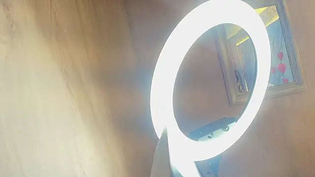 Snapshot of Berchy_tf chatting on February 15, 2026, 1:41 pm Berchy tf online show from February 15, 2026, 1:41 pm