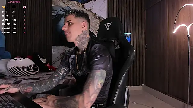 trisstann  online show from March 15, 2026, 5:08 pm