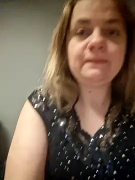 Snapshot of VitniKis chatting on February 2, 2026, 7:34 pm VitniKis online show from February 2, 2026, 7:34 pm