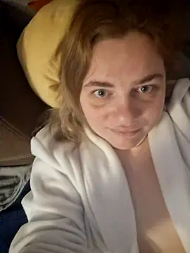 Snapshot of VitniKis chatting on February 12, 2026, 6:52 am VitniKis online show from February 12, 2026, 6:52 am