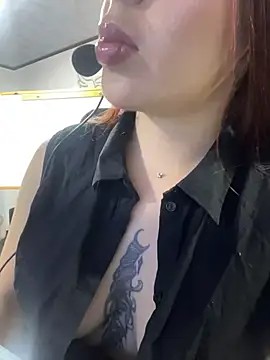 Snapshot of Sweet_bellaa_ chatting on April 30, 2026, 4:52 am Sweet bellaa online show from April 30, 2026, 4:52 am
