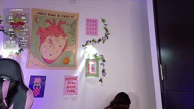 Snapshot of emicute_ chatting on February 14, 2026, 3:20 pm emicute online show from February 14, 2026, 3:20 pm