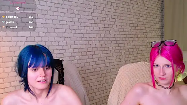 michelewild online show from April 18, 2026, 7:07 pm