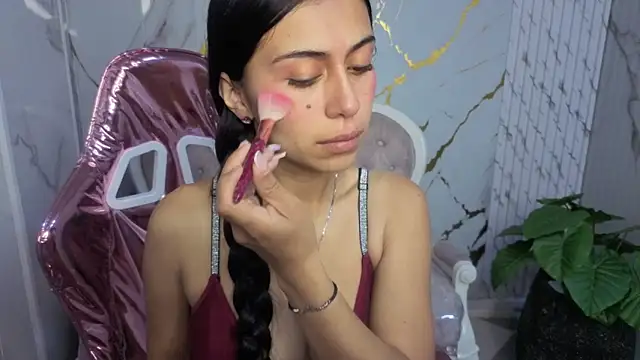 Snapshot of Abby1_b_ chatting on February 4, 2026, 8:58 pm Abby1 b online show from February 4, 2026, 8:58 pm