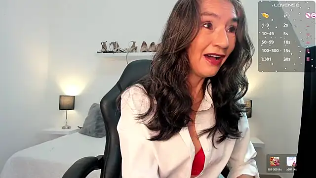 Snapshot of Emma_Mendozaa chatting on February 27, 2026, 11:32 am Emma Mendozaa online show from February 27, 2026, 11:32 am