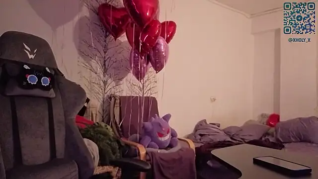 Snapshot of Holy_Kveta chatting on February 18, 2026, 3:13 am Holy Kveta online show from February 18, 2026, 3:13 am