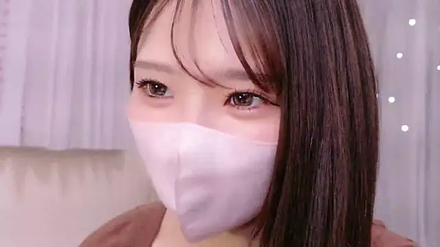  MIYUnya online show from April 5, 2026, 1:03 am