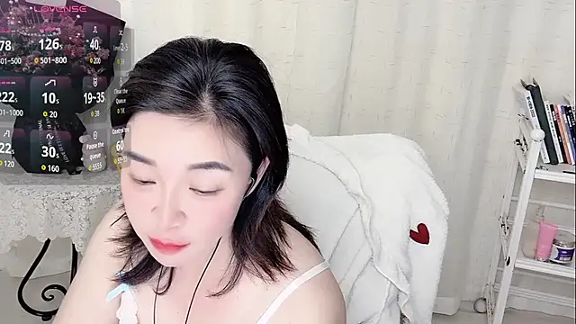 Snapshot of Sunse11 chatting on February 22, 2026, 3:21 pm Sunse11 online show from February 22, 2026, 3:21 pm