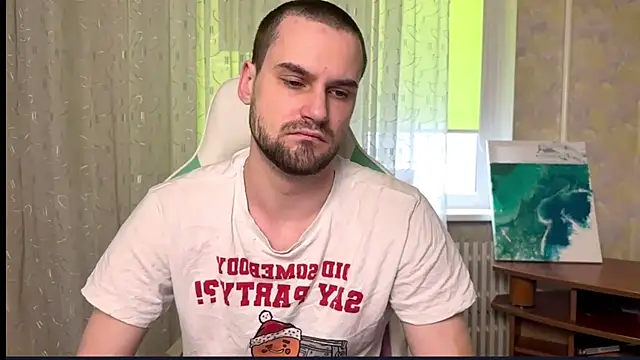 Snapshot of Cari__ chatting on February 14, 2026, 8:00 am Cari online show from February 14, 2026, 8:00 am