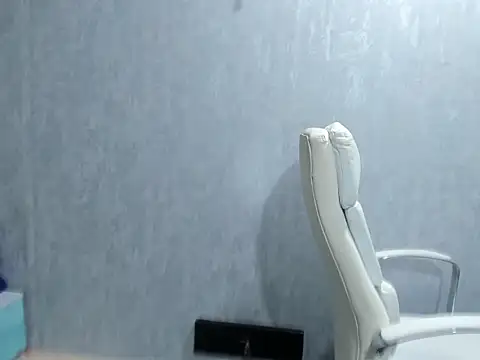 emilyvondark online show from March 11, 2026, 3:45 am