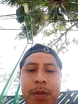 elburrotio online show from April 13, 2026, 4:12 pm