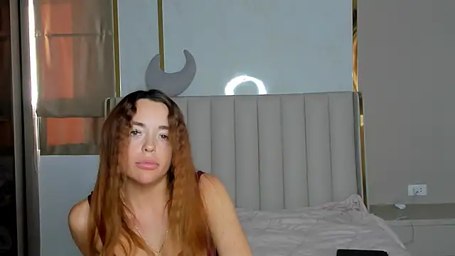 stellaa quenn online show from February 3, 2026, 2:53 am