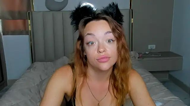 stellaa quenn online show from March 8, 2026, 2:15 am