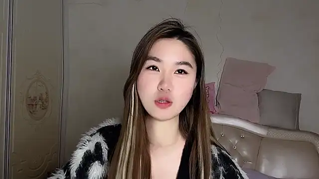 Snapshot of onny2003 chatting on March 4, 2026, 11:16 am onny2003 online show from March 4, 2026, 11:16 am