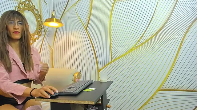 Snapshot of ValeryBellotti chatting on February 17, 2026, 12:34 pm ValeryBellotti online show from February 17, 2026, 12:34 pm