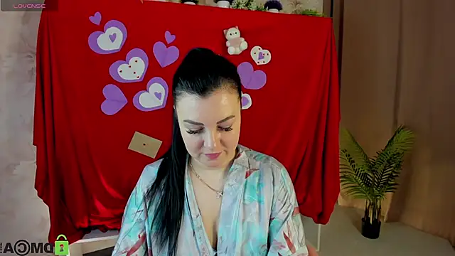 Monika Martinezz online show from February 12, 2026, 3:56 am