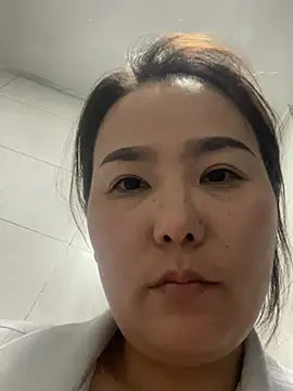 Snapshot of Youyou_12 chatting on February 1, 2026, 12:59 pm Youyou 12 online show from February 1, 2026, 12:59 pm