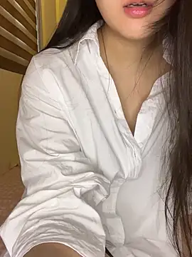 Luna Nhii05 online show from February 6, 2026, 1:54 am