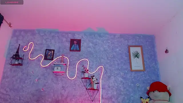 Snapshot of Everlin__Hot_ chatting on March 16, 2026, 5:44 am Everlin Hot online show from March 16, 2026, 5:44 am