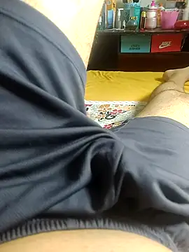 Snapshot of putopau15 chatting on February 19, 2026, 2:02 pm putopau15 online show from February 19, 2026, 2:02 pm