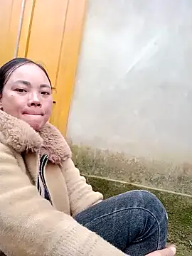 neyney110 online show from February 4, 2026, 8:42 am