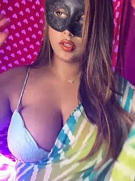 queen-panda online show from April 25, 2026, 5:54 pm