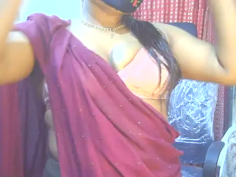 Nusrat Faria online show from April 16, 2026, 9:39 pm