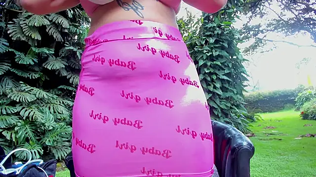 mia inkk online show from February 2, 2026, 6:39 pm