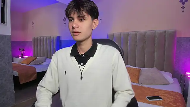 Derek Sinn online show from April 9, 2026, 8:03 pm