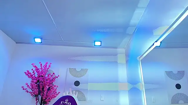 Snapshot of Madisson_pitman chatting on February 25, 2026, 8:18 pm Madisson pitman online show from February 25, 2026, 8:18 pm