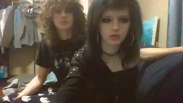 emoprincessxD online show from February 10, 2026, 3:43 am