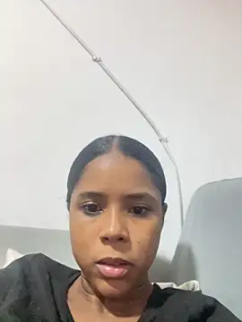 LIA PARKERR online show from February 11, 2026, 2:27 am