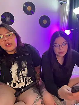 Snapshot of KittyTatts chatting on February 18, 2026, 4:30 am KittyTatts online show from February 18, 2026, 4:30 am