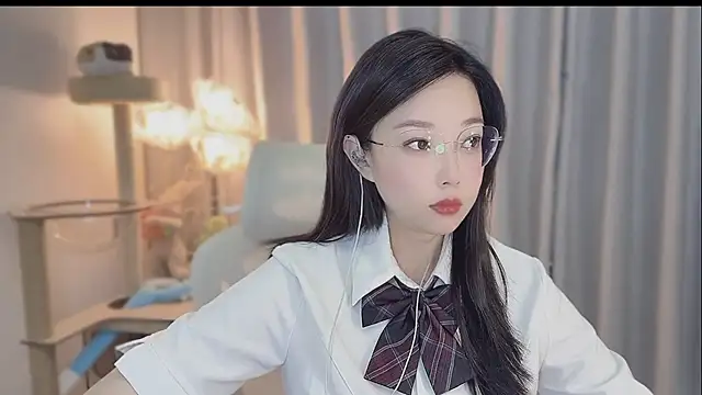 Yumi yuni online show from May 16, 2026, 11:25 pm