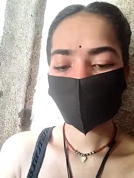 Sonali Bendre online show from April 10, 2026, 2:50 am