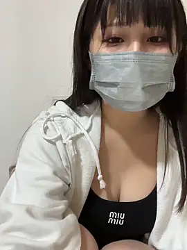 Mitsuki  jp online show from March 4, 2026, 10:32 am