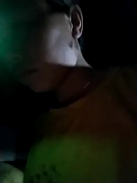 Bella-222 online show from April 8, 2026, 9:26 pm